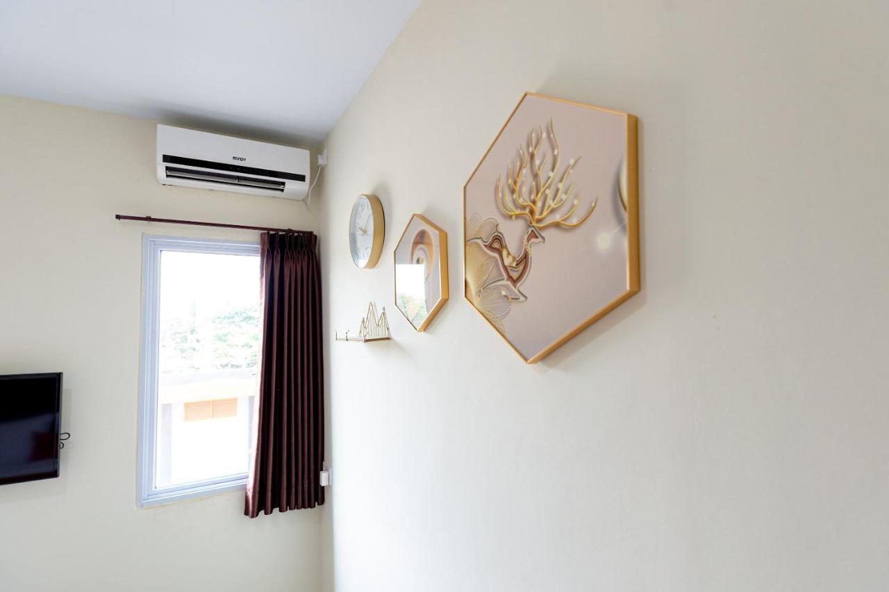 Reddoorz Plus At Komplek Abc Batu Aji Batam Kubuk المظهر الخارجي الصورة